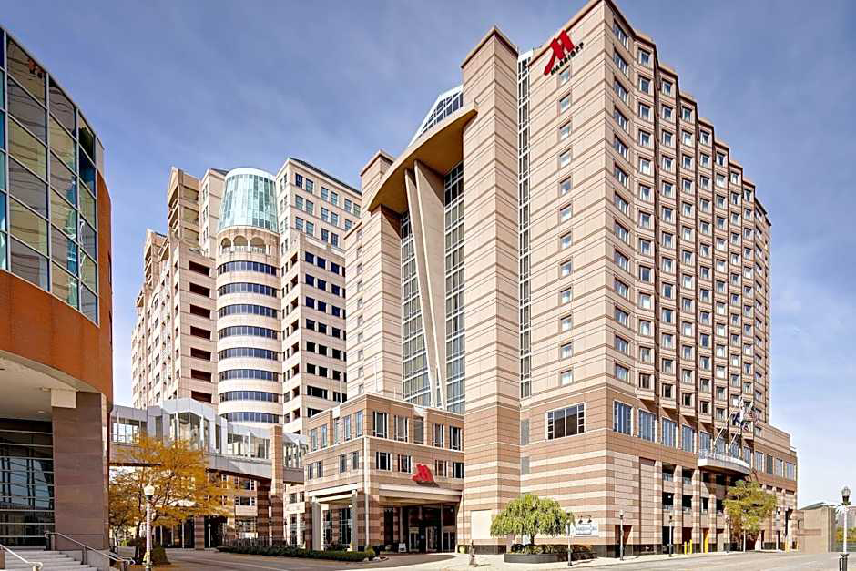 Cincinnati Marriott at RiverCenter exterior